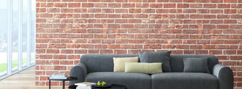 Natúr téglafal kialakítása vakolat eltávolítással