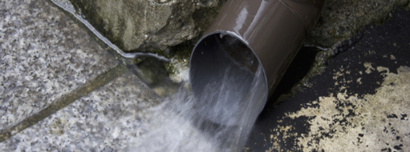 Előregyártott ereszcsatornák