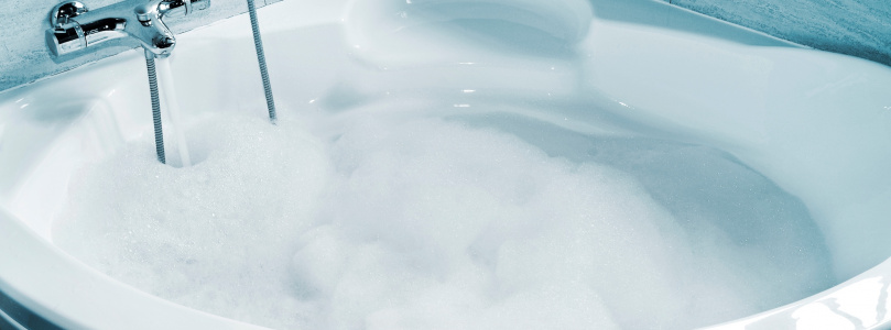 Pihentető kényeztetés egy új fürdőkádban