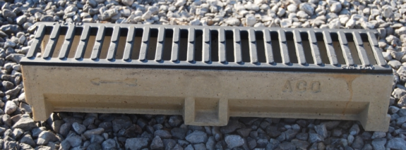 Folyókák a ház körül