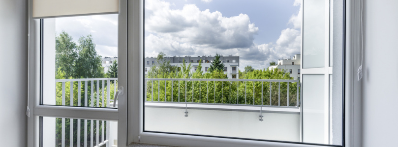 Váltás dupla és háromrétegű üvegezésre