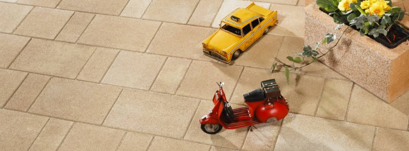 4+1 megoldás épület körüli járda kialakítására